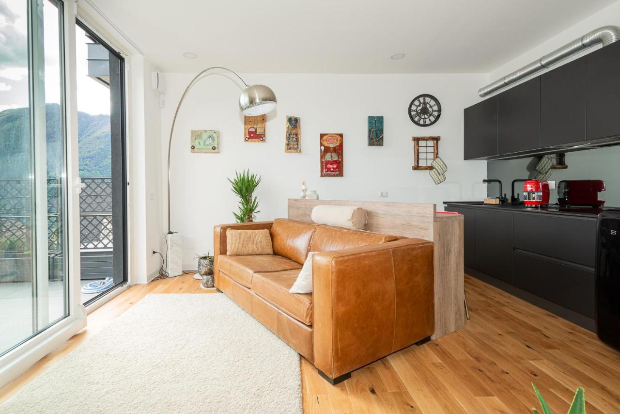 Appartamento Dany Con Vista Lago By Holiday Solutions Nesso Εξωτερικό φωτογραφία